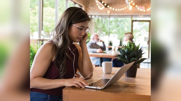“Top 10 Vpns for Privacy Streaming And Travel”